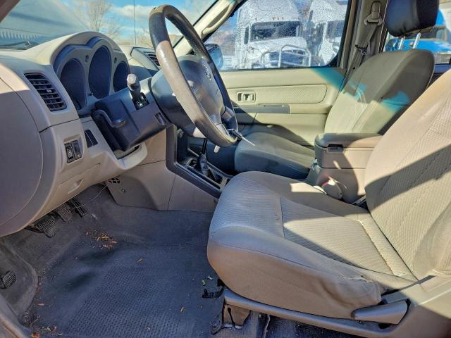 Nissan Xterra Xe Image 4