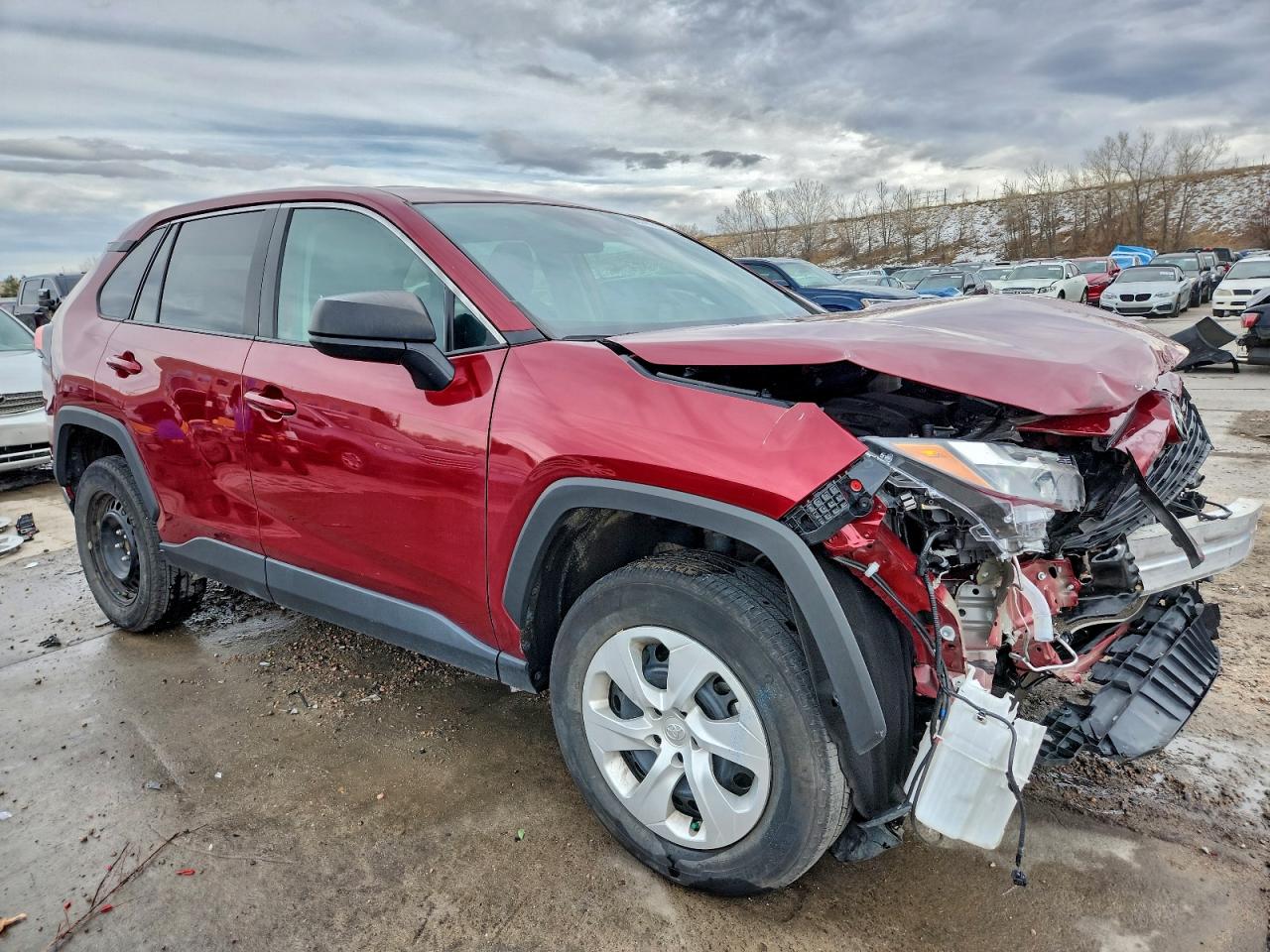 Toyota RAV4 Le Image 3