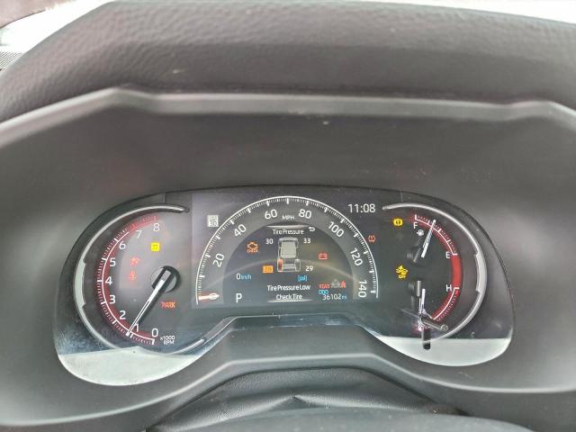 Toyota RAV4 Le Image 13