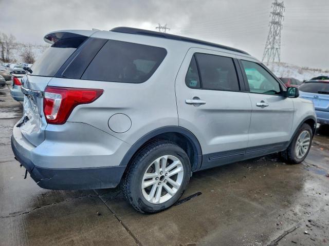 Ford Explorer Image 6
