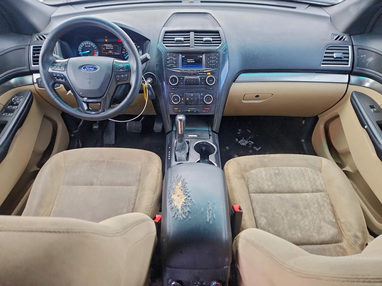 Ford Explorer Image 12