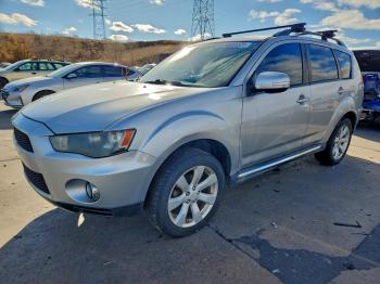  Salvage Mitsubishi Outlander