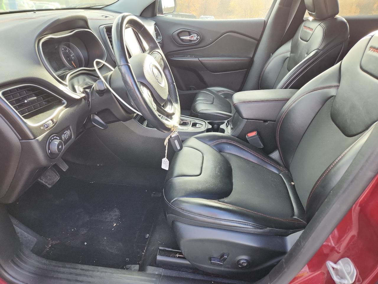 Jeep Cherokee Trailhawk Image 3