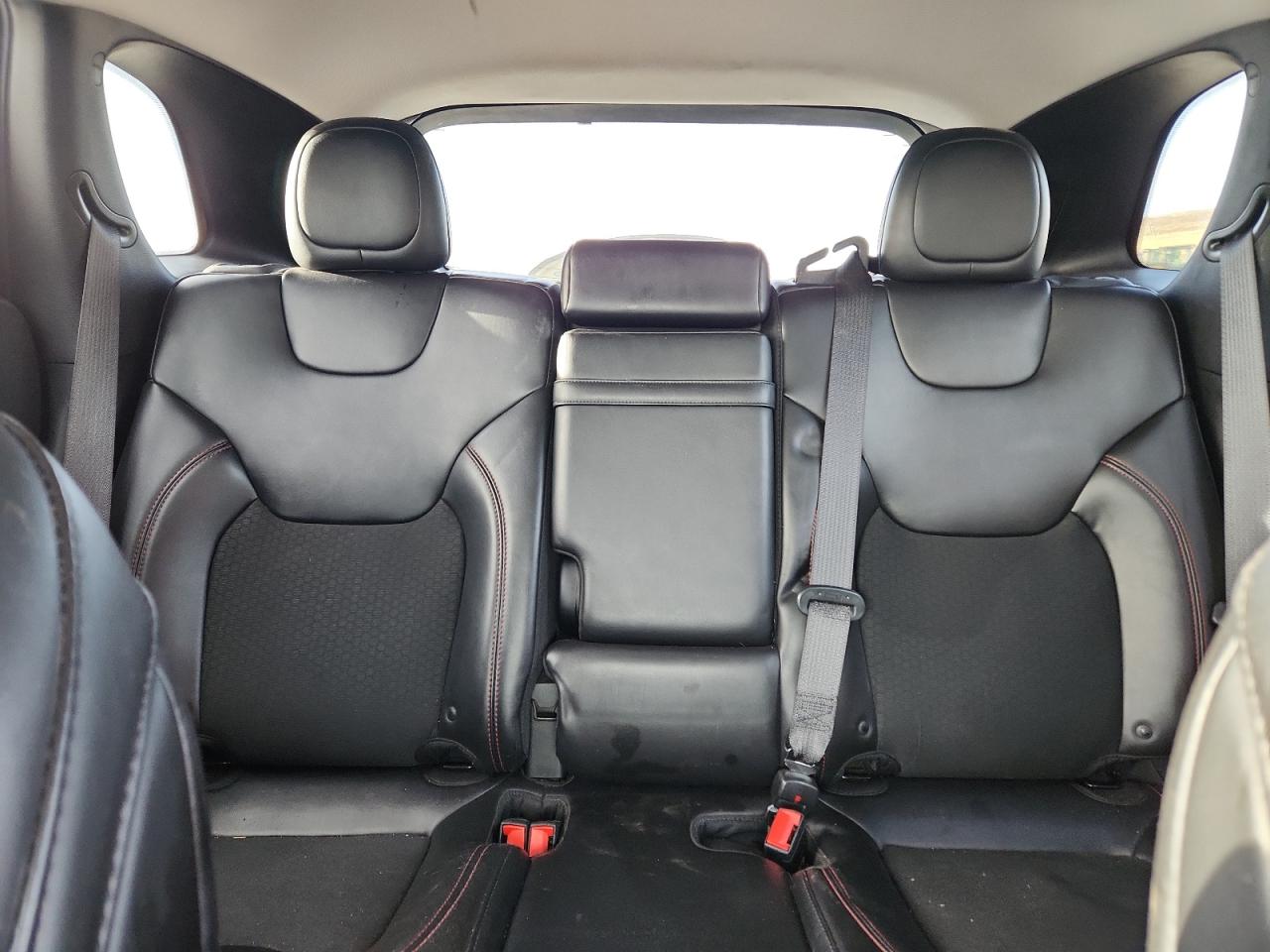 Jeep Cherokee Trailhawk Image 10