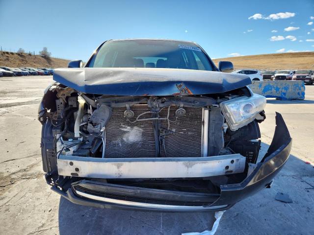 Toyota Highlander Base Image 12