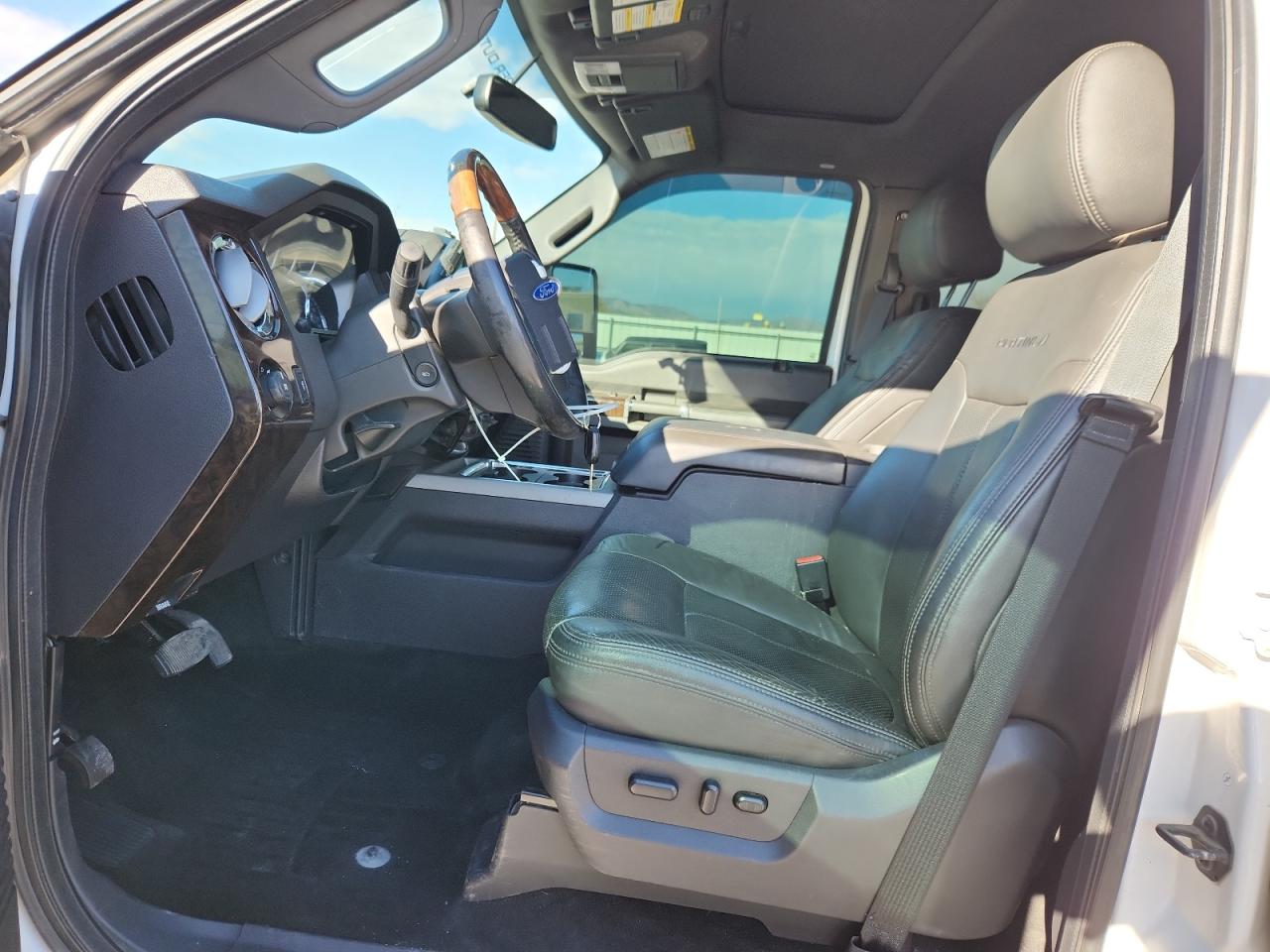 Ford F-350 Super Duty Image 7