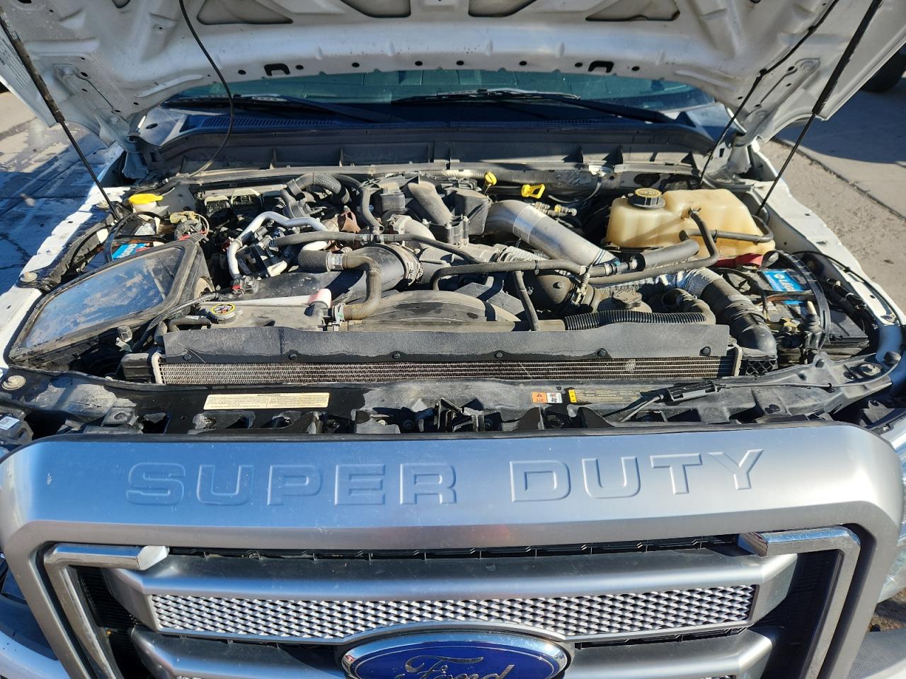 Ford F-350 Super Duty Image 12