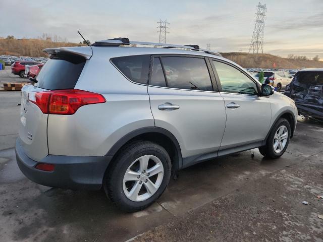 Toyota RAV4 Xle Image 2