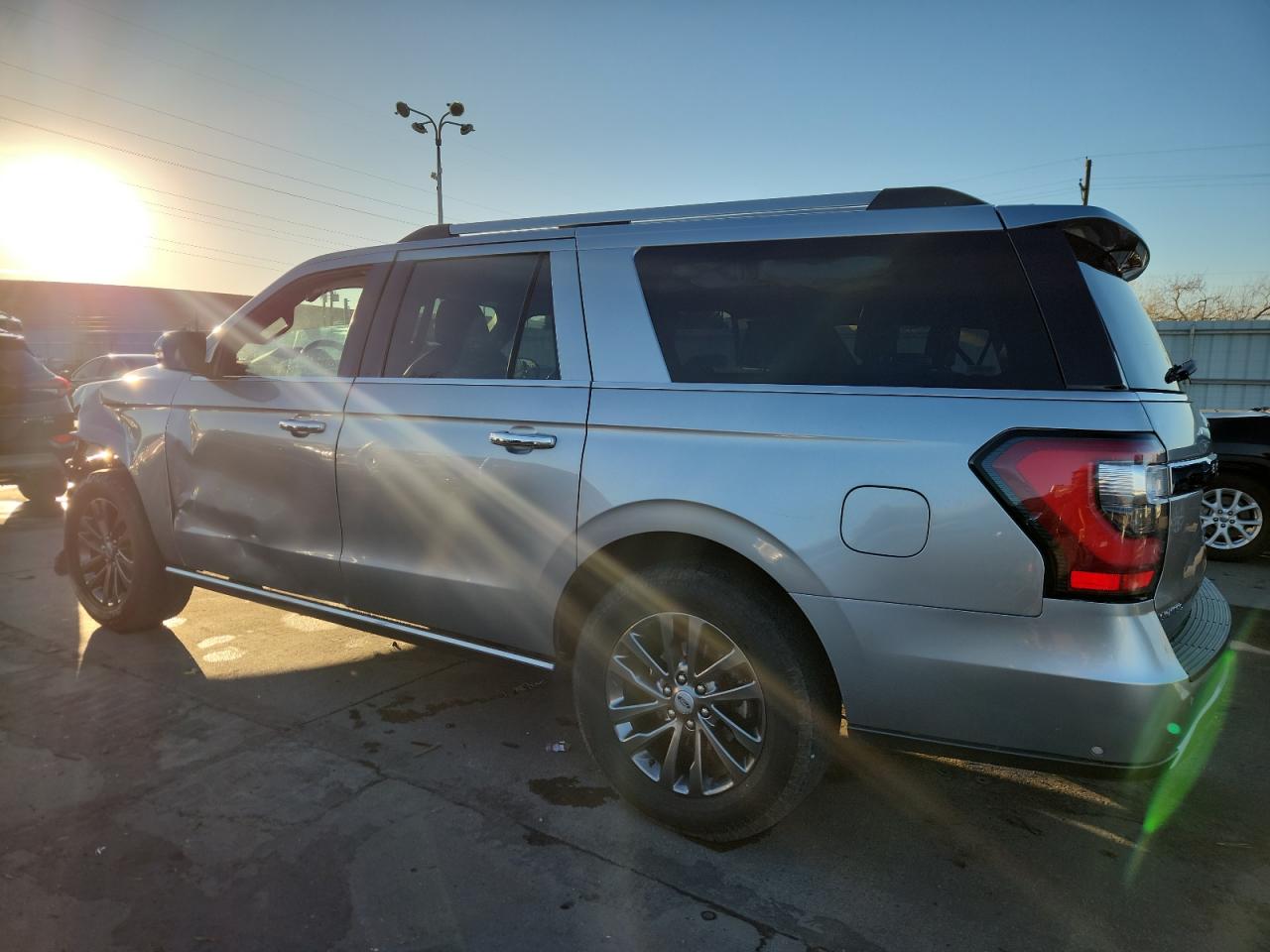 Ford Expedition Max Limited Image 2