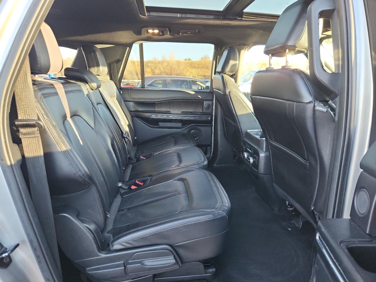 Ford Expedition Max Limited Image 10