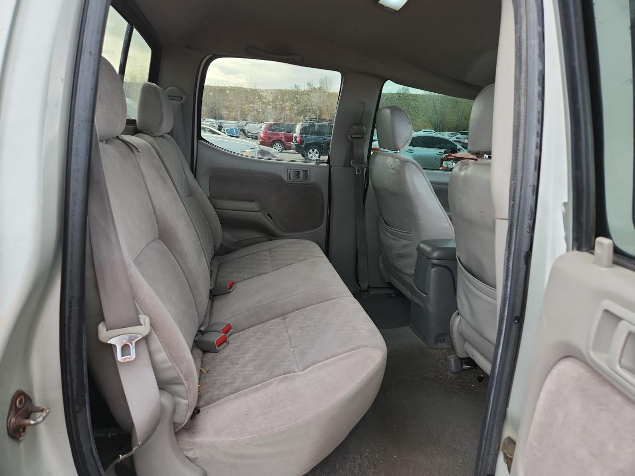 Toyota Tacoma Double Cab Image 6