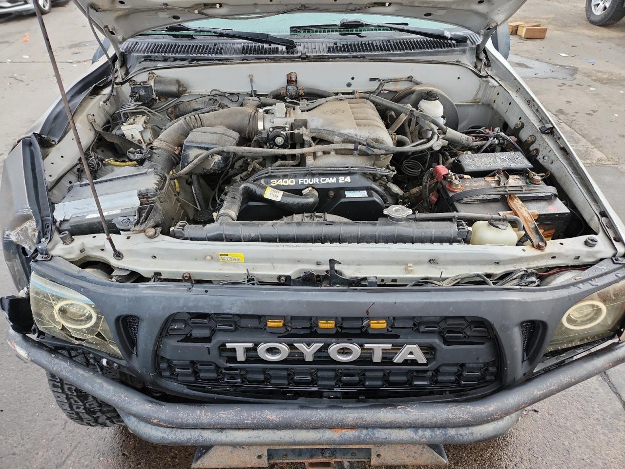 Toyota Tacoma Double Cab Image 9