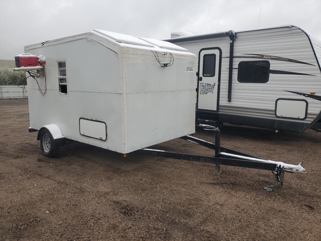 Zouj Travel Tra Image 1