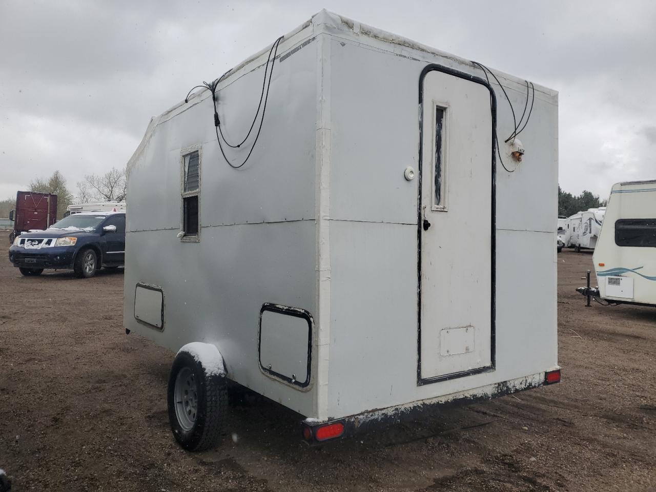 Zouj Travel Tra Image 6