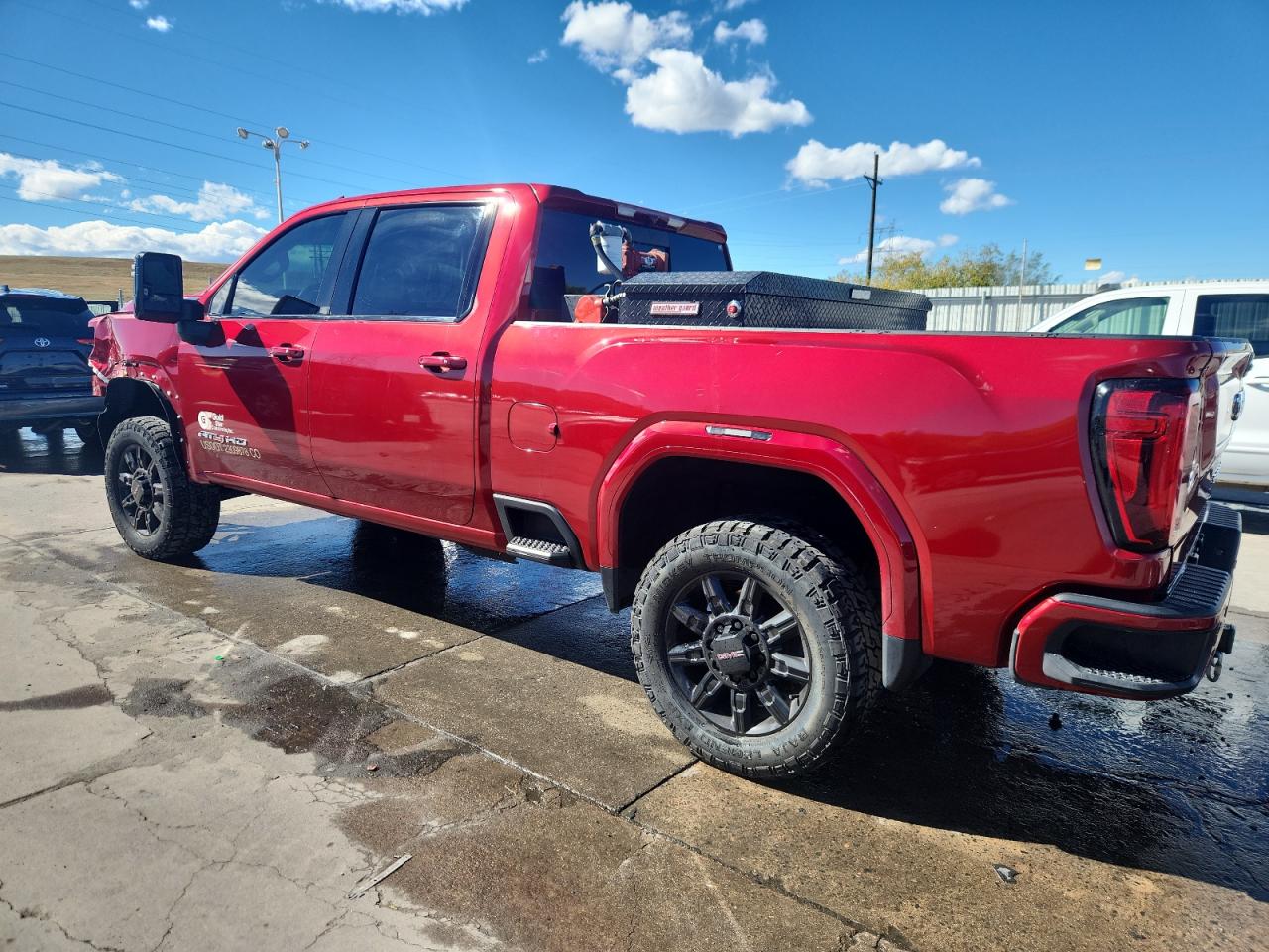 GMC Sierra K2500 At4 Image 2