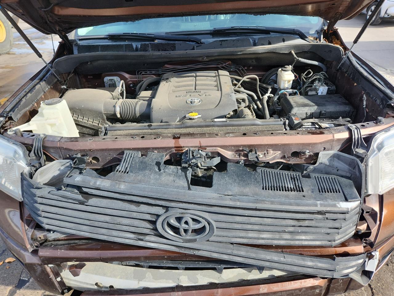 Toyota Tundra Crewmax 1794 Image 10