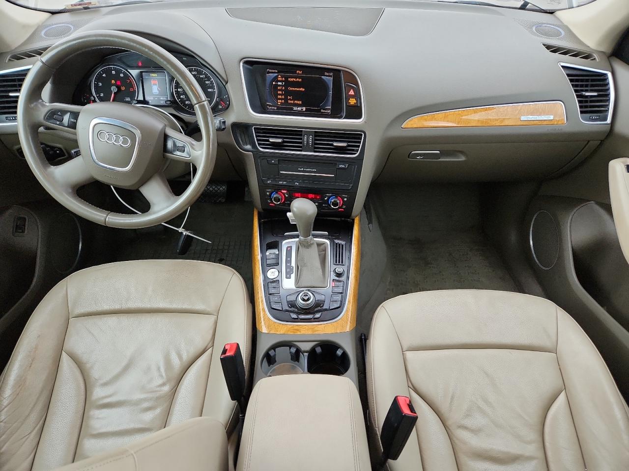 Audi Q5 3.2 Image 6