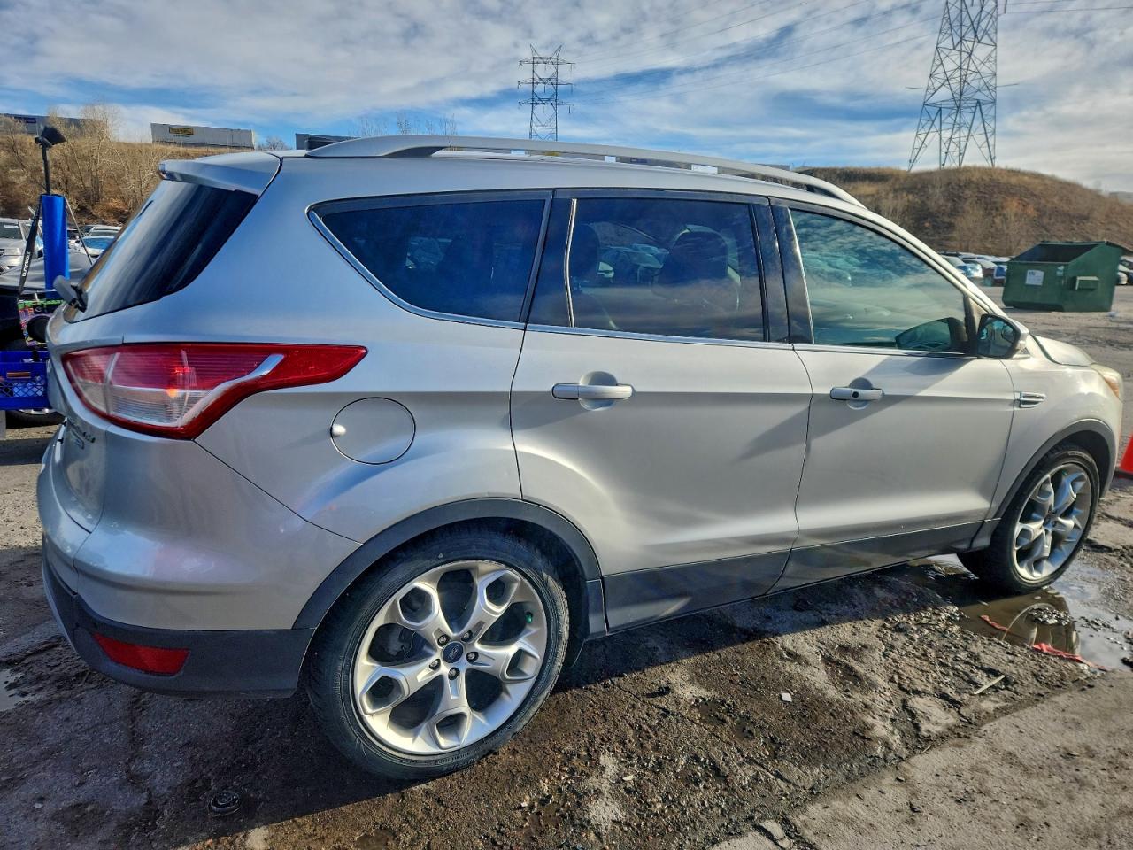 Ford Escape Titanium Image 2