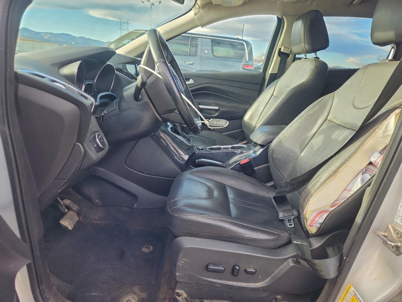 Ford Escape Titanium Image 5