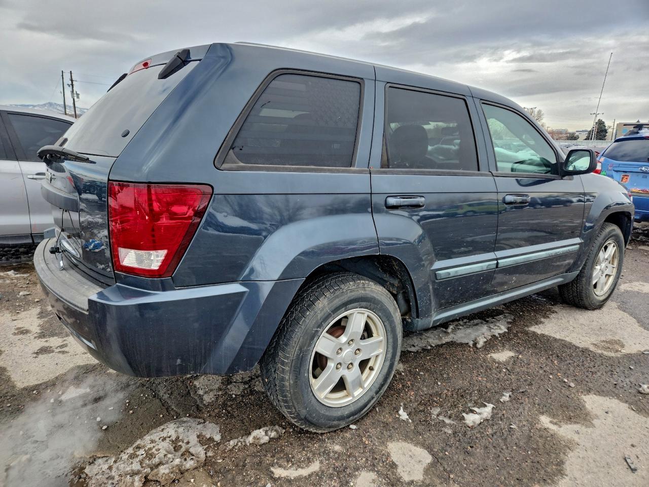 Jeep Grand Cherokee Laredo Image 13