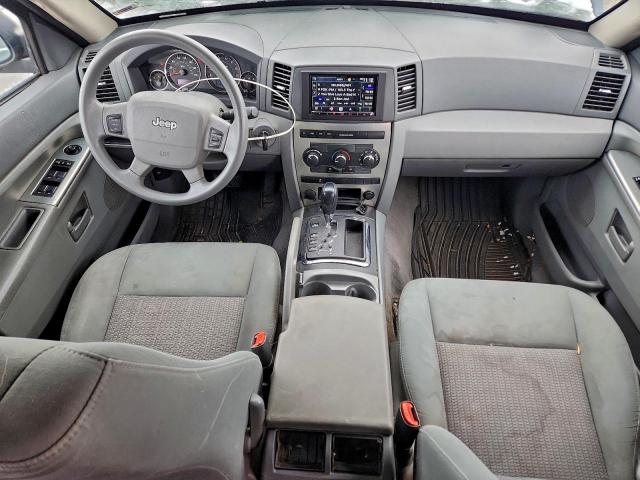 Jeep Grand Cherokee Laredo Image 10