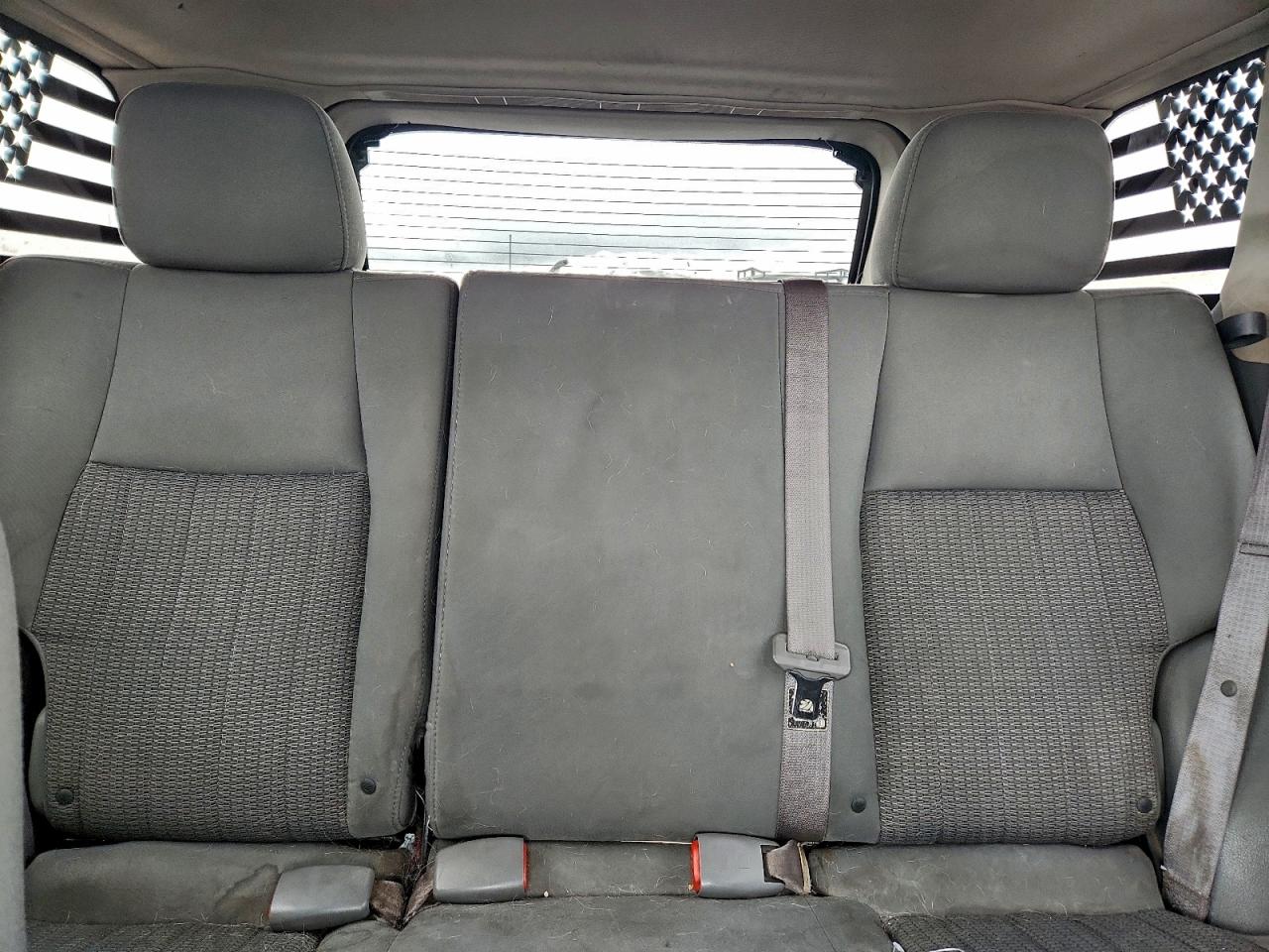 Jeep Grand Cherokee Laredo Image 12