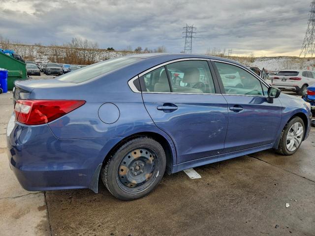Subaru Legacy 2.5i Image 4
