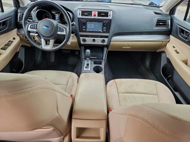 Subaru Legacy 2.5i Image 8