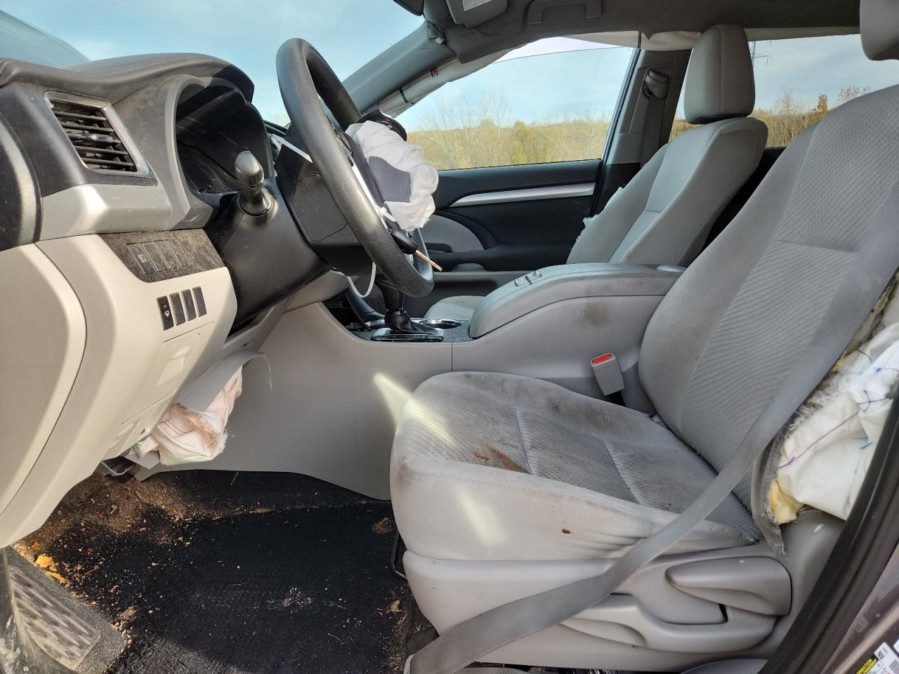 Toyota Highlander Le Image 6