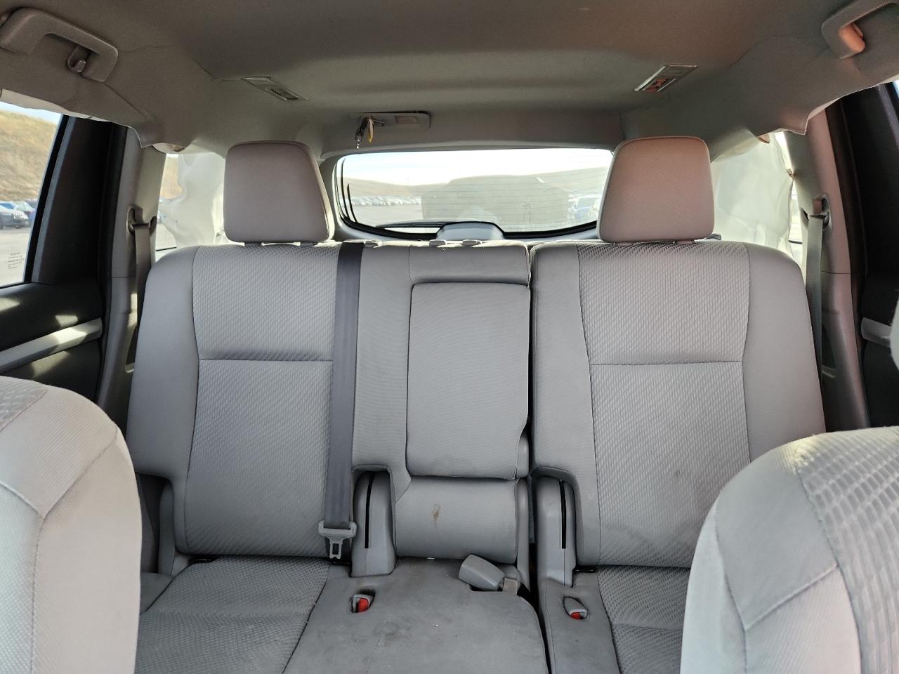 Toyota Highlander Le Image 9