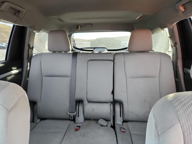 Toyota Highlander Le Image 9