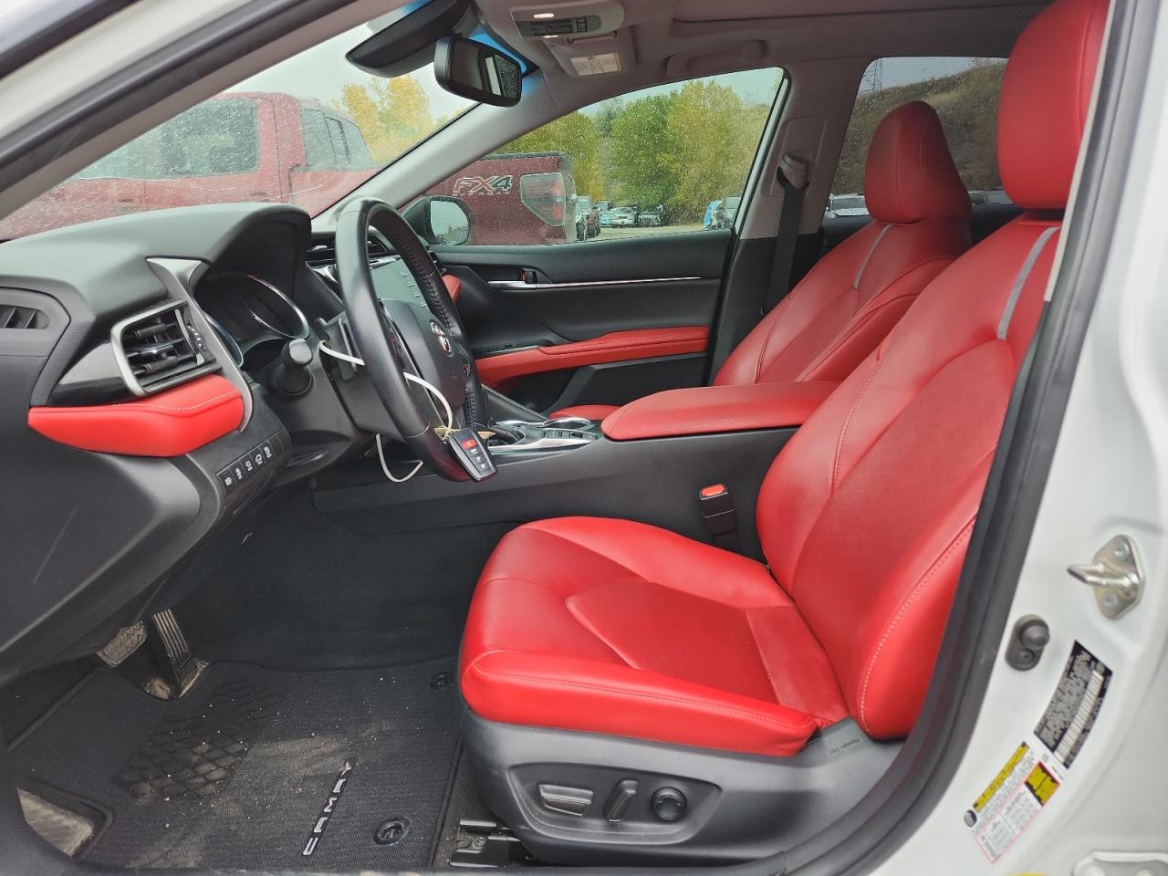 Toyota Camry Xse Image 5