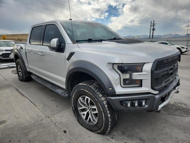 Ford F-150 Raptor Image 2