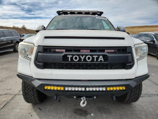 Toyota Tundra Crewmax 1794 Image 12
