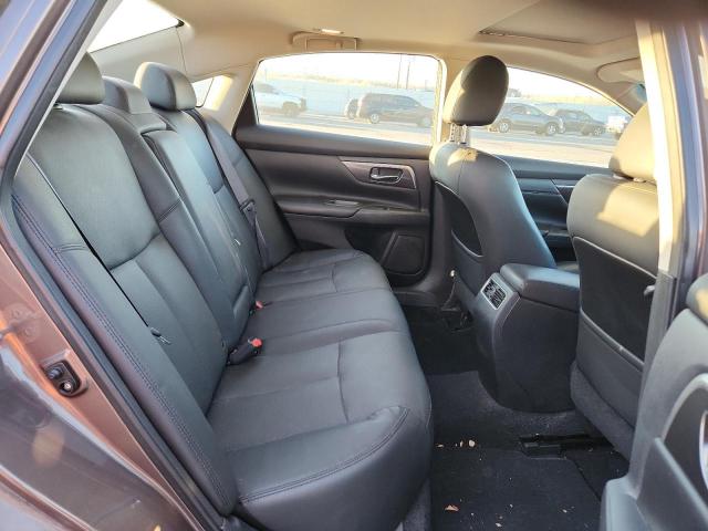 Nissan Altima 2.5 Image 10