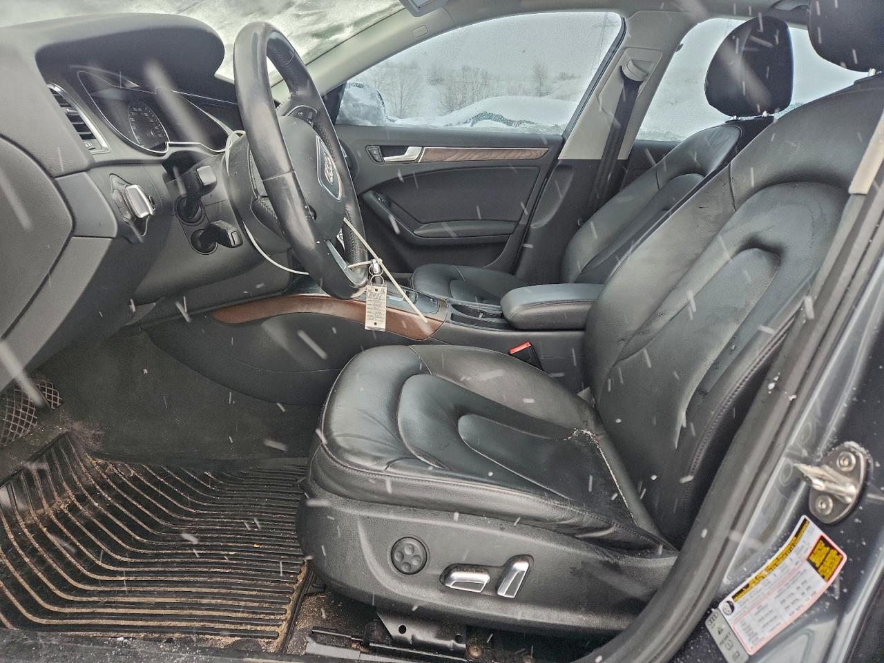 Audi A4 Premium Image 10