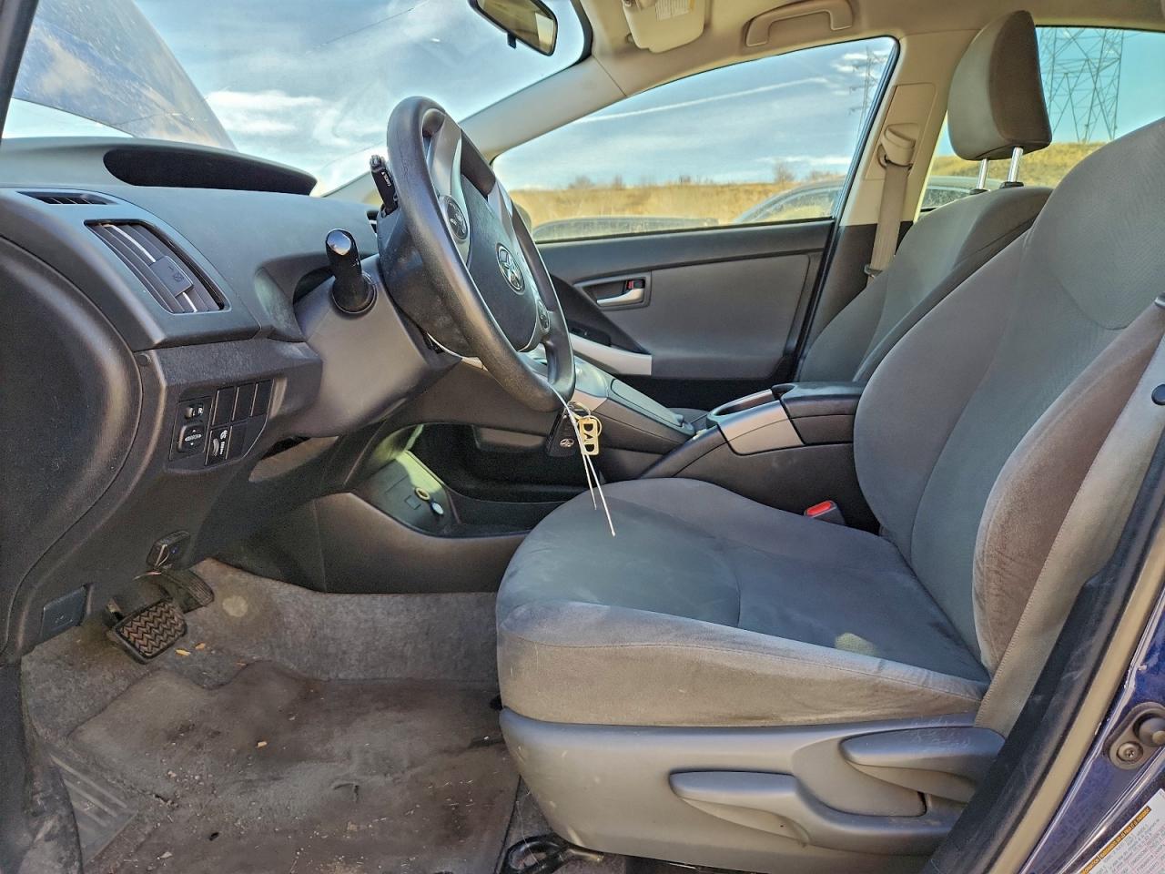 Toyota Prius Image 12