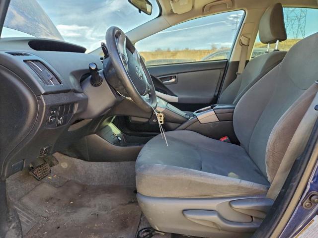 Toyota Prius Image 12