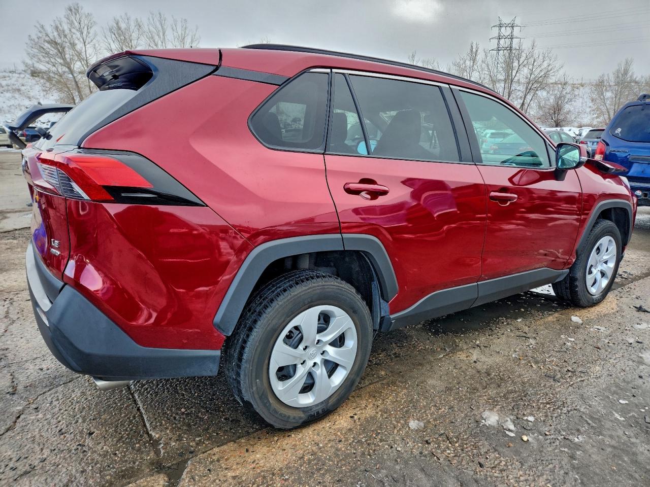 Toyota RAV4 Le Image 13