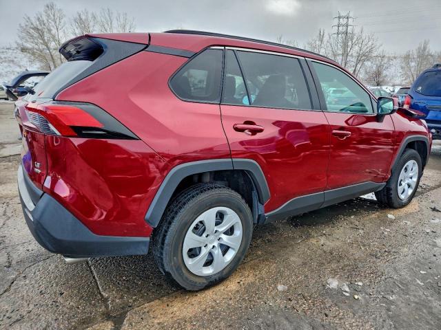 Toyota RAV4 Le Image 13