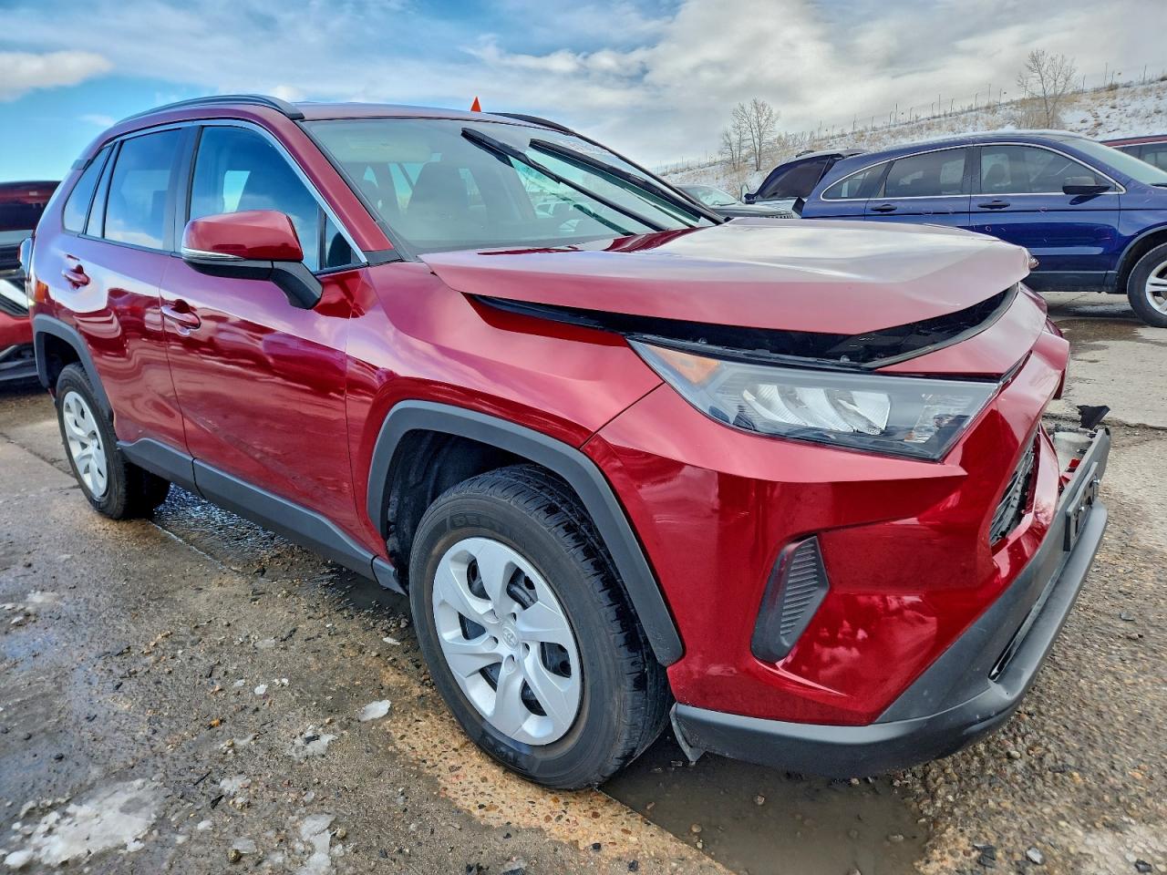 Toyota RAV4 Le Image 9