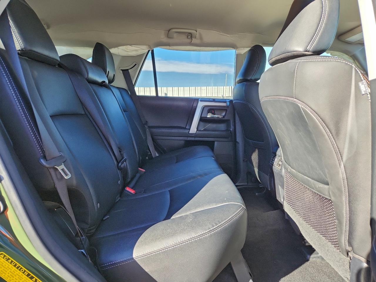 Toyota 4Runner Sr5 Premium Image 13