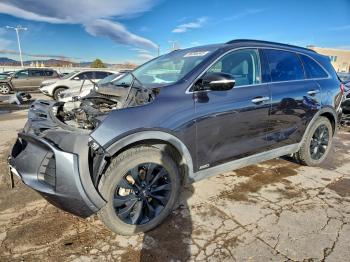  Salvage Kia Sorento