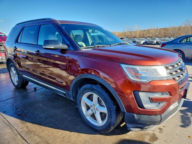 Ford Explorer Xlt Image 4