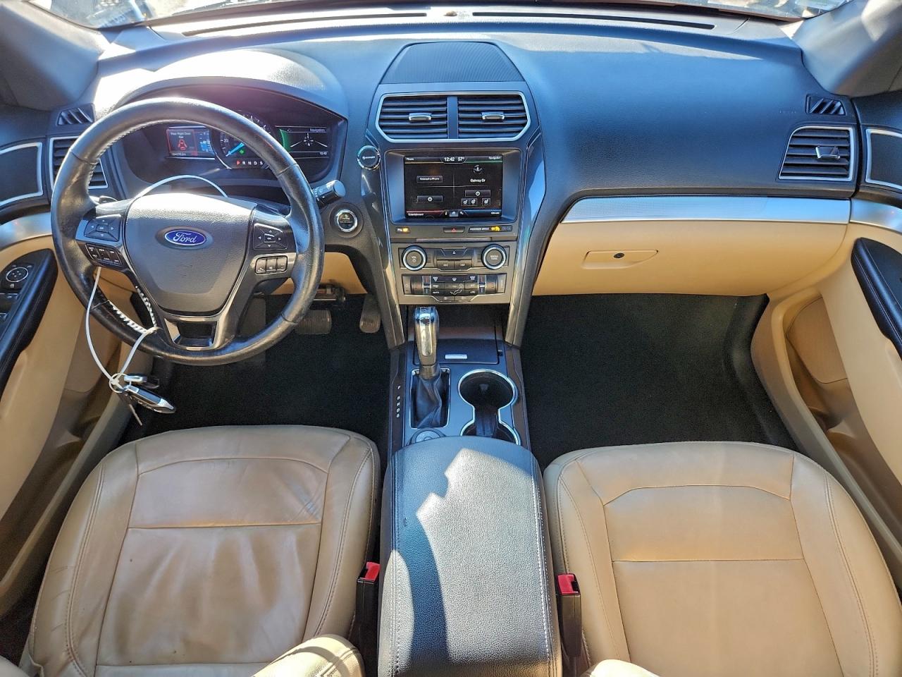 Ford Explorer Xlt Image 5