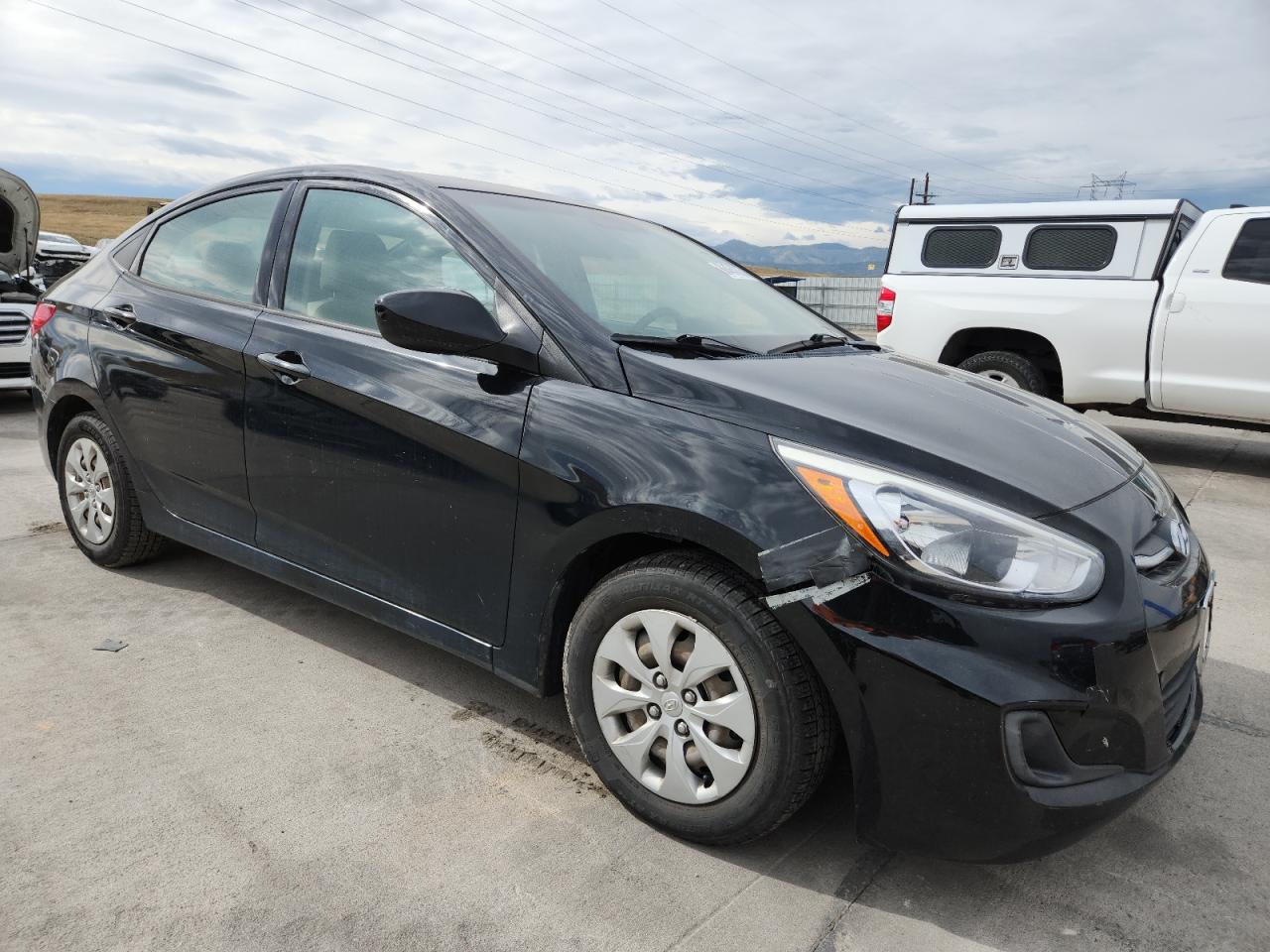 Hyundai ACCENT Se Image 10