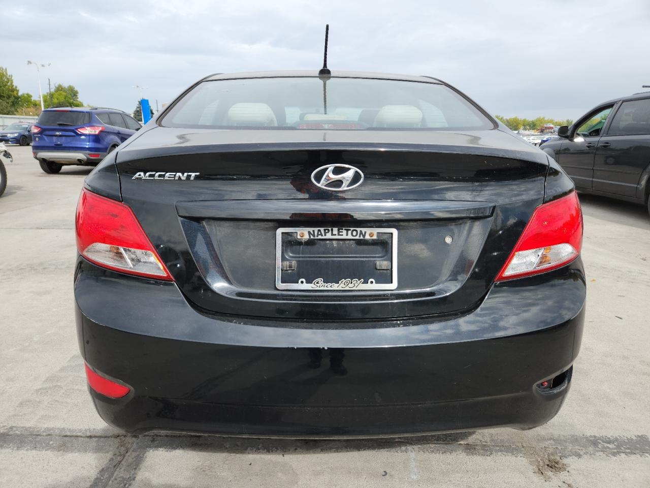 Hyundai ACCENT Se Image 2