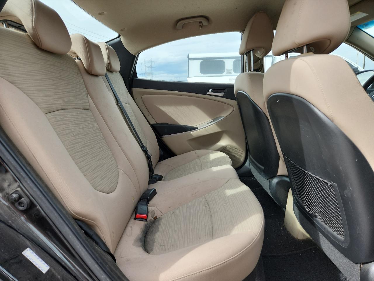 Hyundai ACCENT Se Image 12