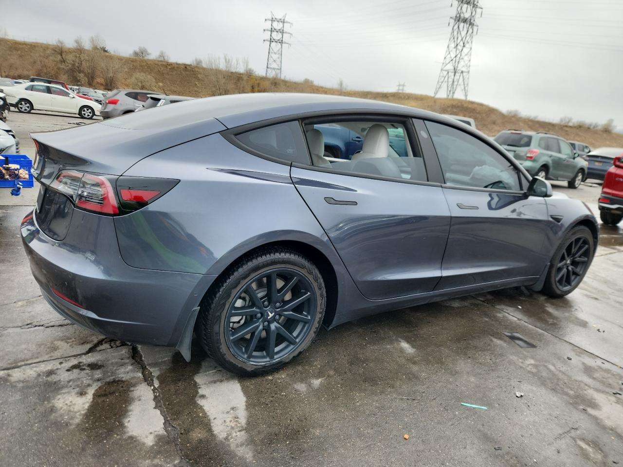 Tesla Model 3 Image 3