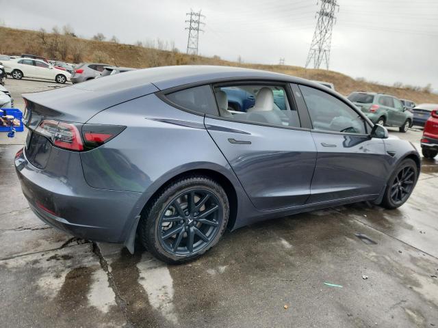 Tesla Model 3 Image 3